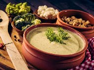 Крем супа от броколи и карфиол с готварска сметана